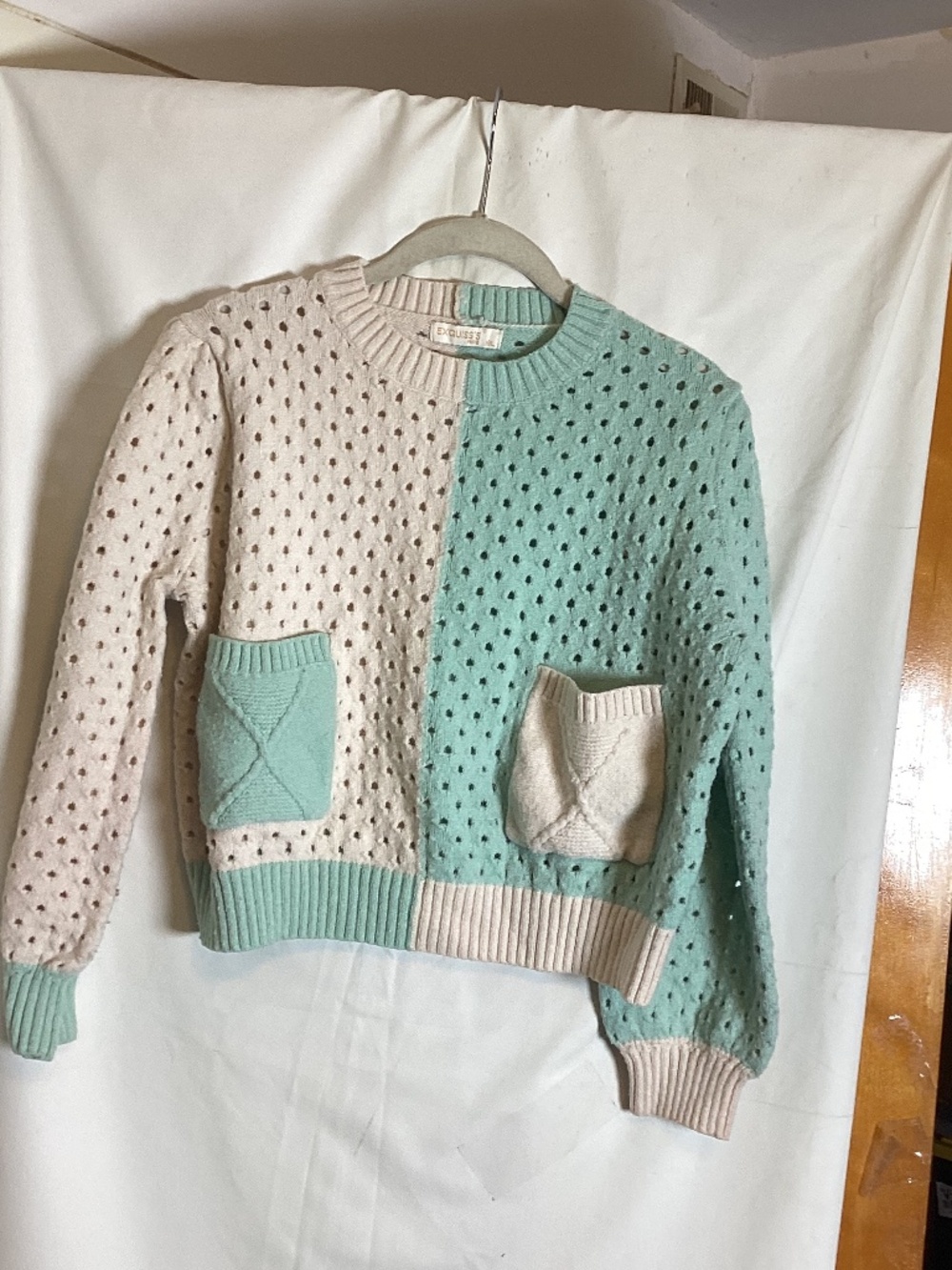 EXCUSS’S Paris cropped boxy bicolor sweater with holes SZ L